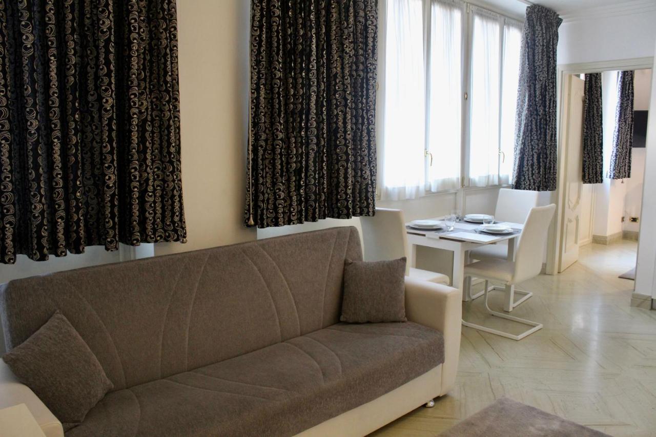 Apartment Trevi Fountain & Spanish Steps Rzym Zewnętrze zdjęcie